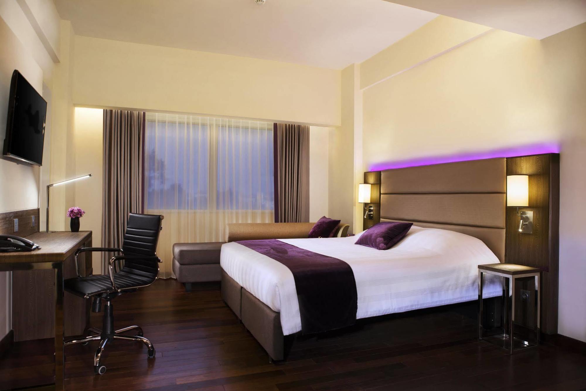 Bigland Hotel & Convention Sentul Богор Экстерьер фото