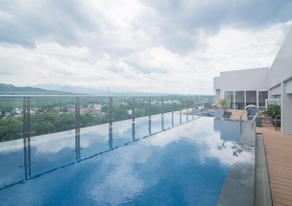 Bigland Hotel & Convention Sentul Богор Экстерьер фото